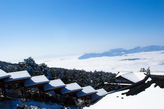 峨眉山雪景