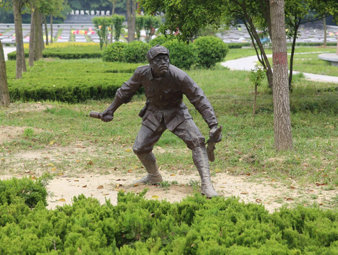 士兵战斗场景雕塑