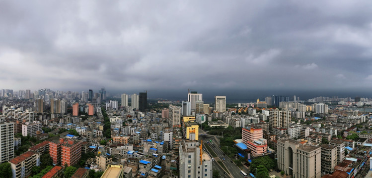 海口风暴云全景