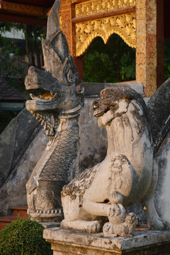 寺庙雕塑