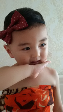 可爱的男孩宝宝