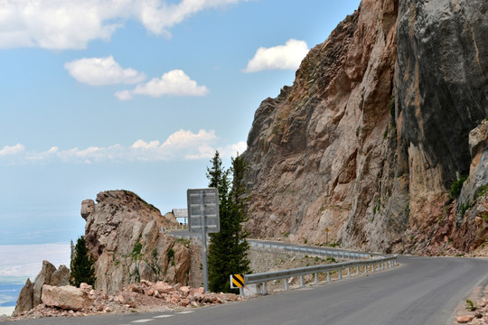 天山公路