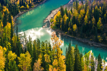 喀纳斯月亮湾秋景