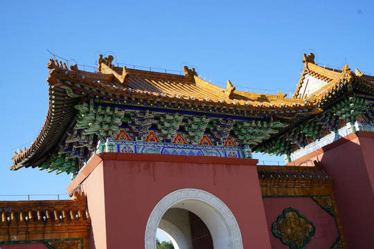 蓝天 仿古建筑 屋檐