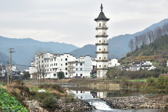 溪水宝塔