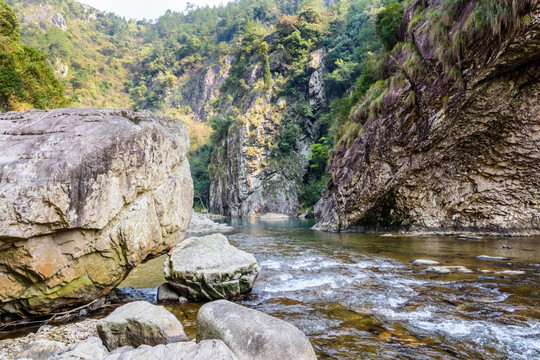 石桅岩景区山水风光