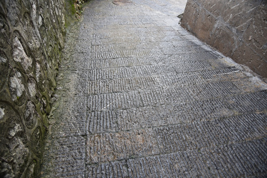 石板砖路