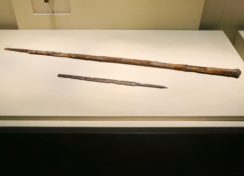 汉代的铁剑