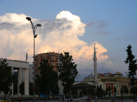 阿尔巴尼亚首都中心