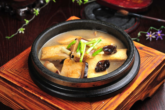 石锅豆腐煲