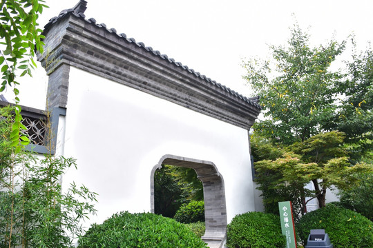 中式别墅院墙