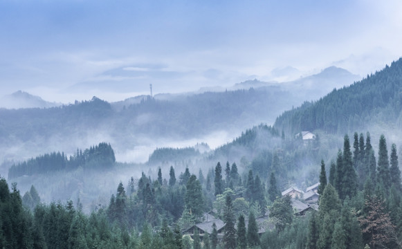 水墨山水云海