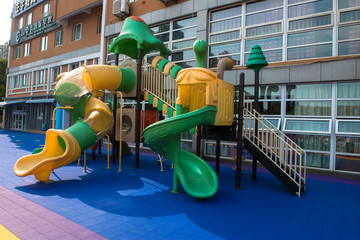 幼儿园区角 幼儿园滑滑梯