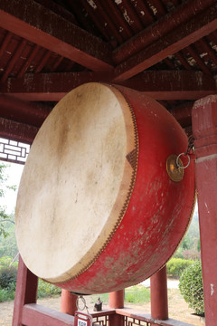 红色传统大皮鼓