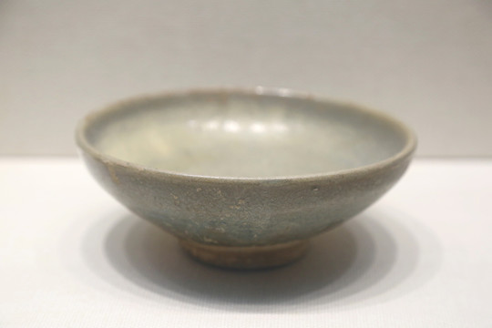 元朝钧窑的瓷碗