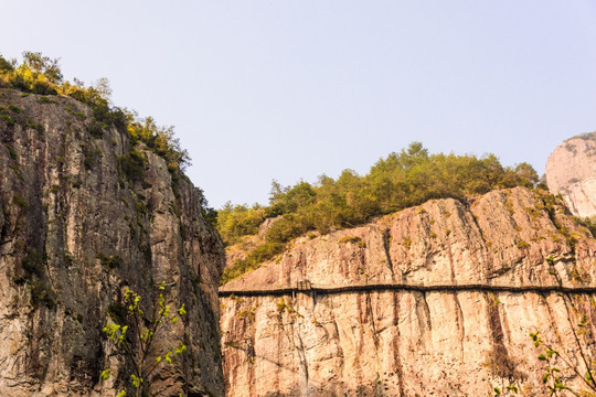 崖下库风景区山景