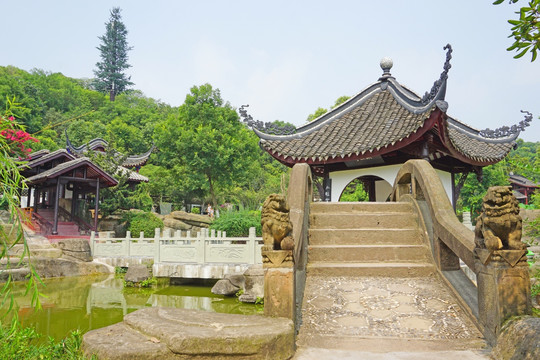中式园林景观 池塘水景 石拱桥