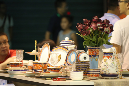 瓷盘 瓷杯 上海 日用百货商品