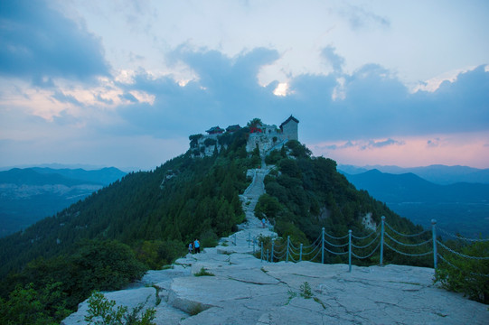 云门山晚霞