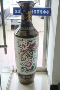 巨型牡丹凤鸟花瓶