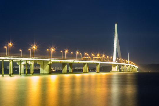 深圳湾跨海大桥夜景