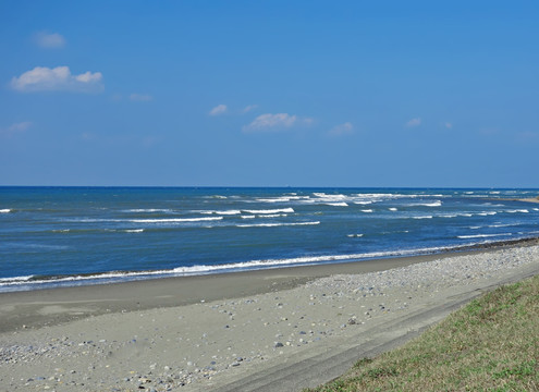 海滩海浪