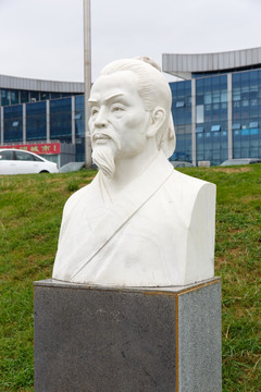 桂林国际会展中心 徐霞客雕像
