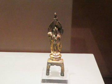 隋代铜镀金观音菩萨像