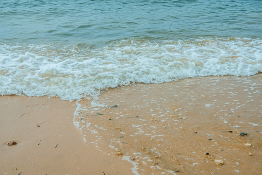 沙滩浪花