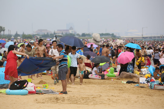 金山城市金色沙滩