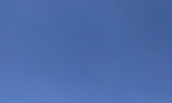 湛蓝天空