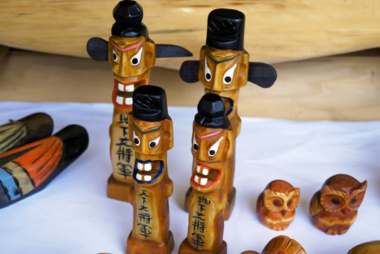 朝鲜族长栍木偶 木雕工艺品