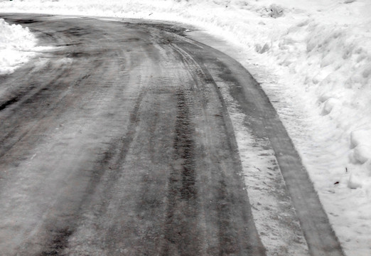 冬天雪路 清扫积雪 道路积雪
