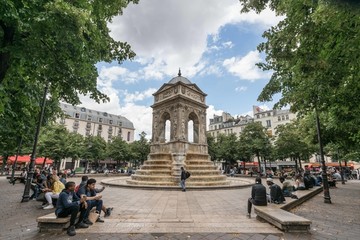 巴黎雷阿勒商业广场和喷泉