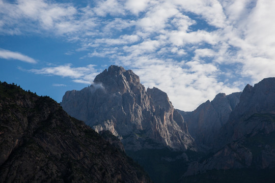 扎尕那山