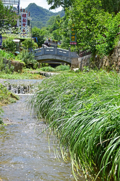 小桥流水风景图