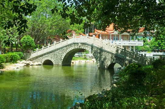 园林石拱桥