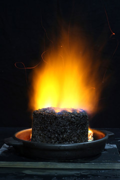 火焰蜂窝煤