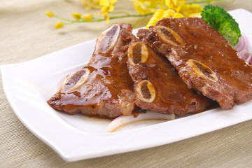 蜜椒汁香煎牛胁排