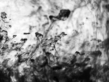 水中墨水