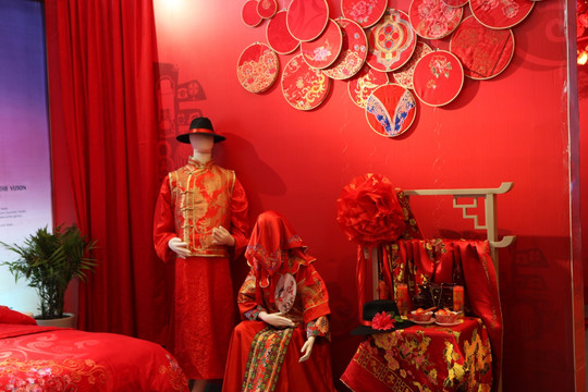 中式婚礼 红色 模特新人 传统
