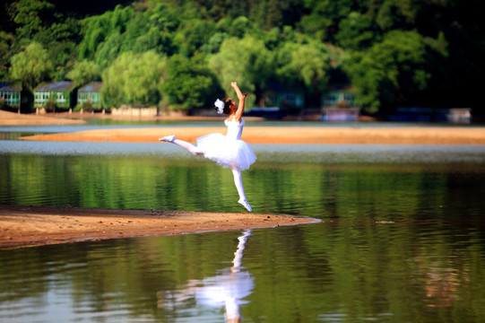 湖景 芭蕾舞