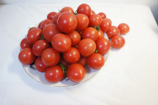 圣女果小西红柿高清图片