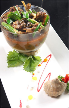 螺丝烧老鸭