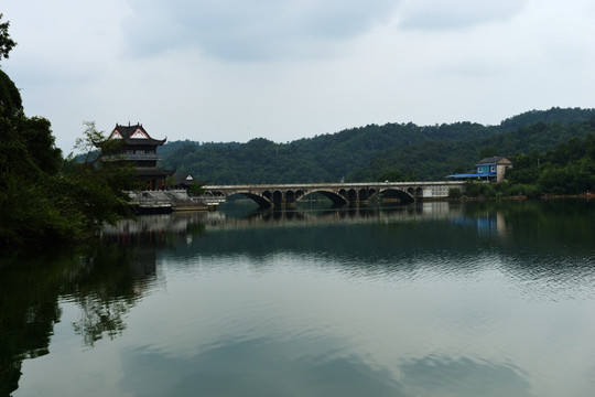 水墨山水