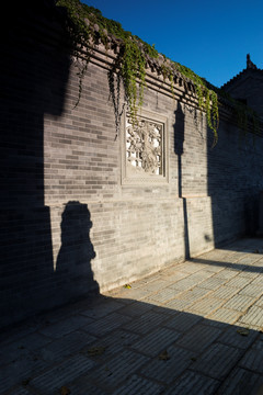 街景墙壁影子