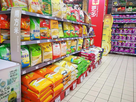 超市大米专柜 超市食品卖场