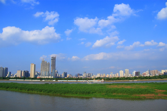 长沙河西湘江风光带