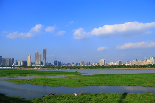 长沙河西湘江风光带