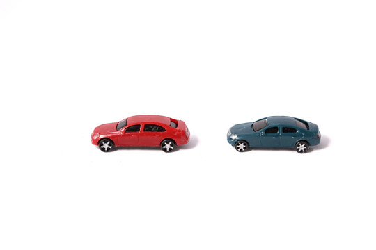 红色小汽车模型